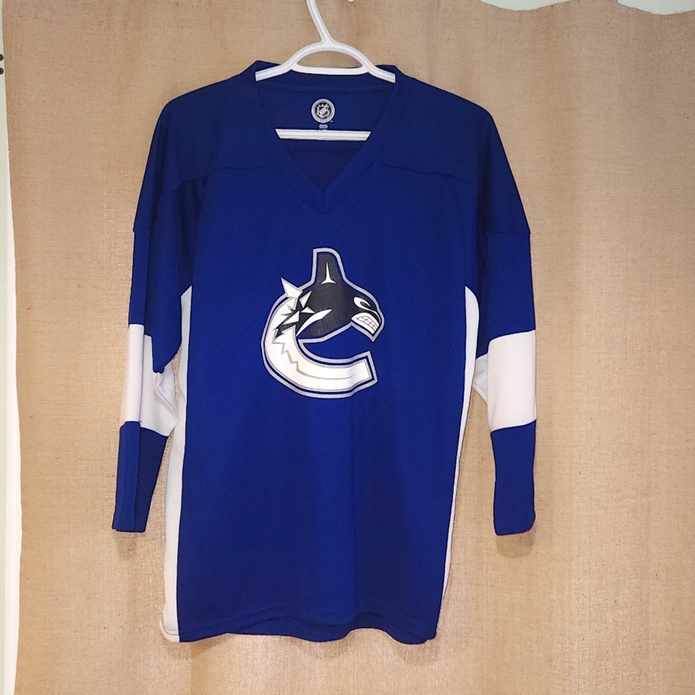 Vancouver Canucks jersey youth vinyl print